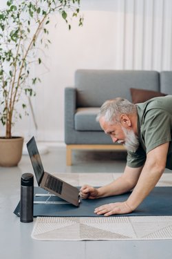 Silver Tipps informiert: Digitale Sportangebote